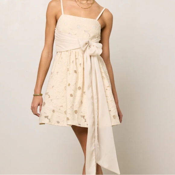 Cream Spaghetti floral mini Strap Sundress with Bow M - Picture 1 of 7